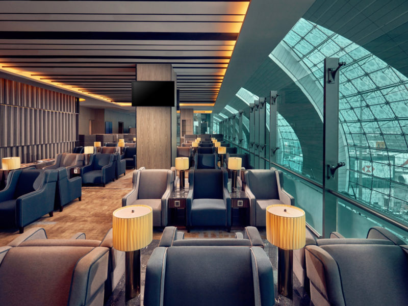 Can you pay to get into an airport lounge