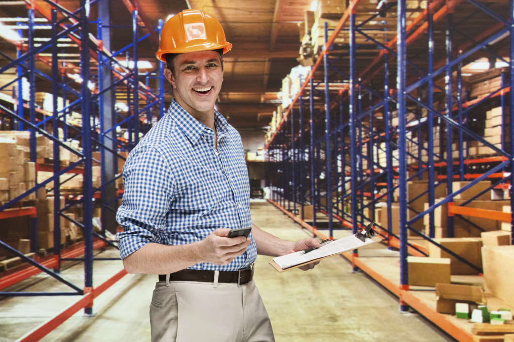 How to be an effective warehouse manager