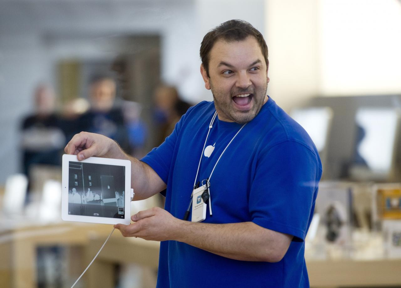 How to report an apple employee