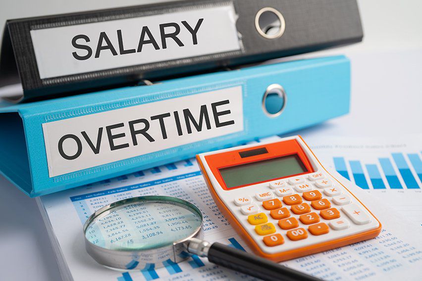 How much is the overtime pay of an employee